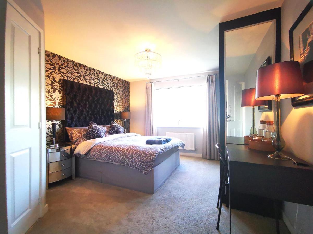 The Lawnswood - Central Manchester Holiday Home With Free Parking Exteriér fotografie