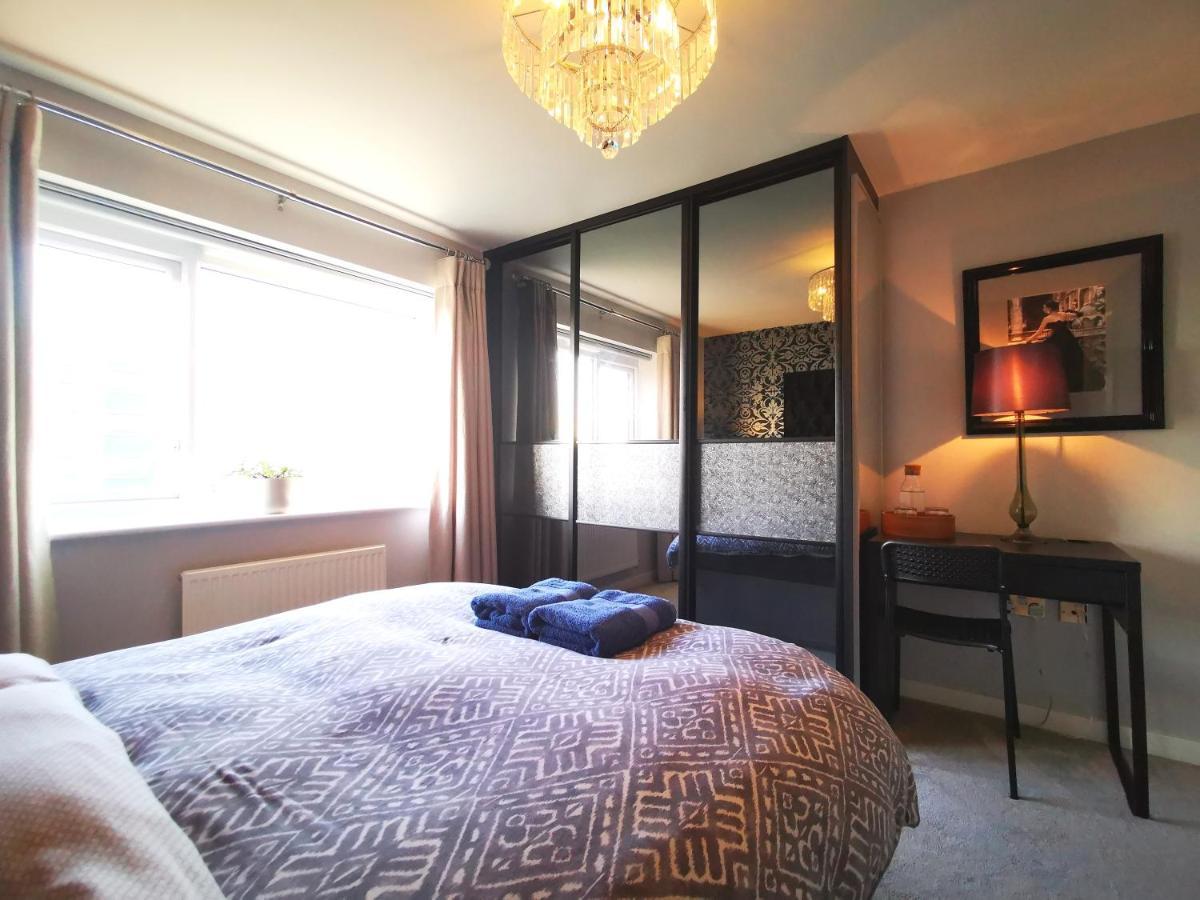 The Lawnswood - Central Manchester Holiday Home With Free Parking Exteriér fotografie